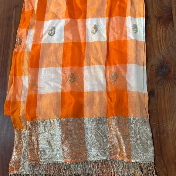 🧡🧡Orange and White Checkered Scarf🧡🧡 - Picture 4 of 5